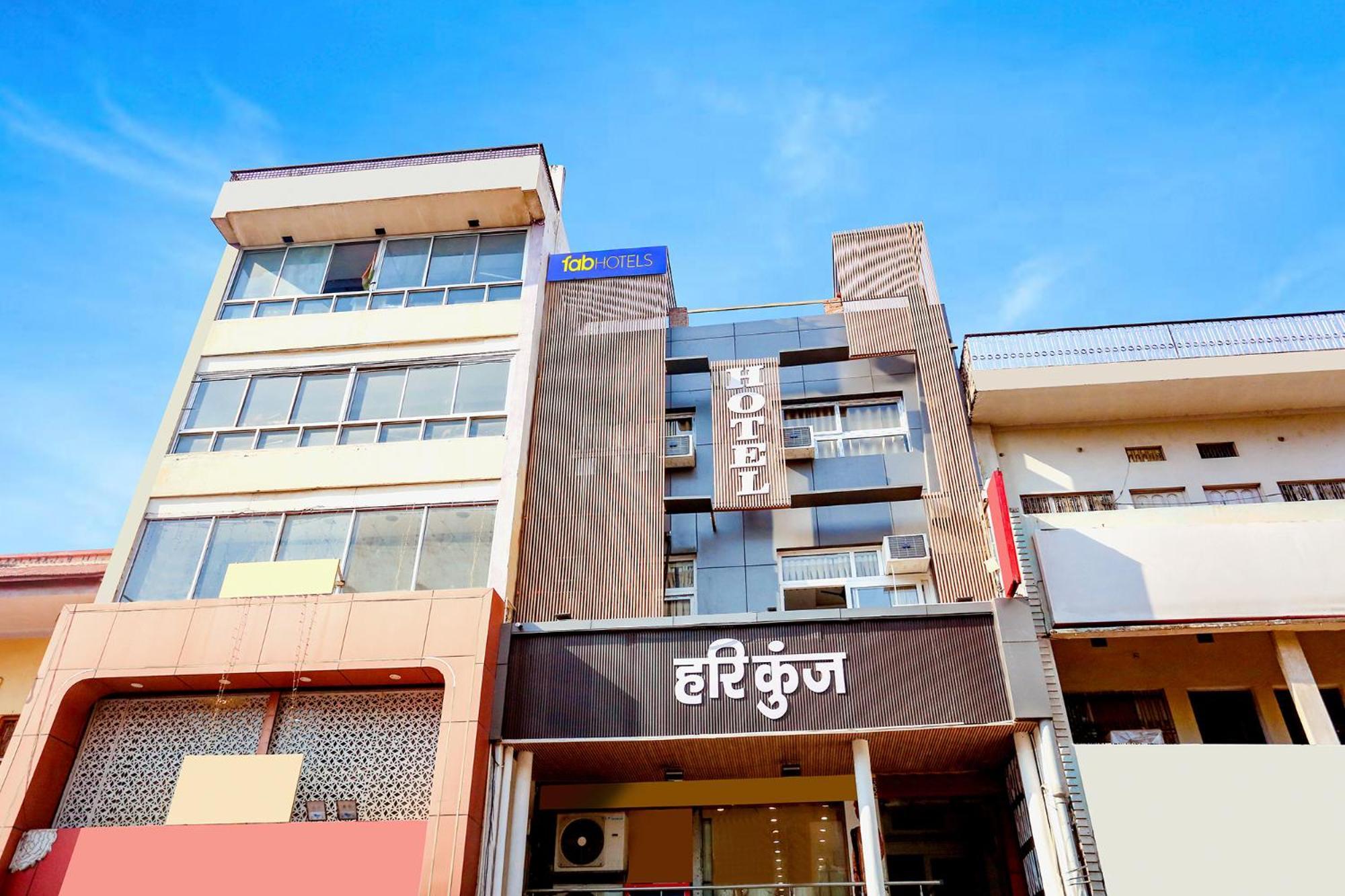 Fabhotel Hari Kunj 900 M From Kashi Vishwanath Temple Varanasi Exterior photo